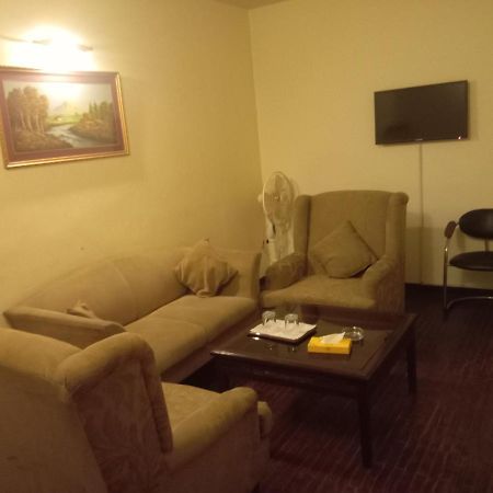 Hotel Shalimar Rawalpindi Esterno foto